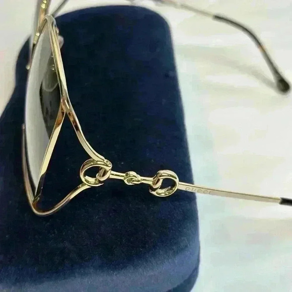 NWT! GUCCI Women's Sunglasses, Gold Frame with Velvet Blue Case GG1020S - Picture 10 of 13